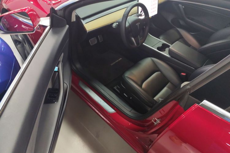 特斯拉 Model 3 2020款 标准续航后驱升级版中控内饰7003