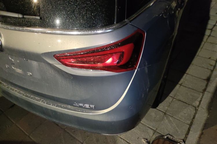 别克GL6 2018款 18T 6座尊贵型车身外观6006