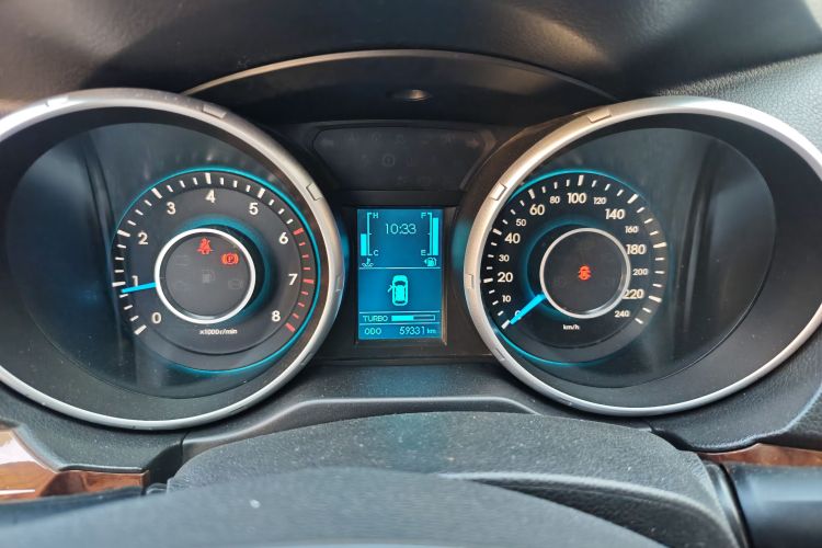 北汽威旺S50 2016款 1.5T 手动欢动舒适型中控内饰14