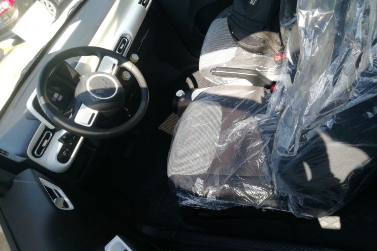 五菱汽车 宏光MINIEV 2024款 第三代 215km 青春版局部细节19