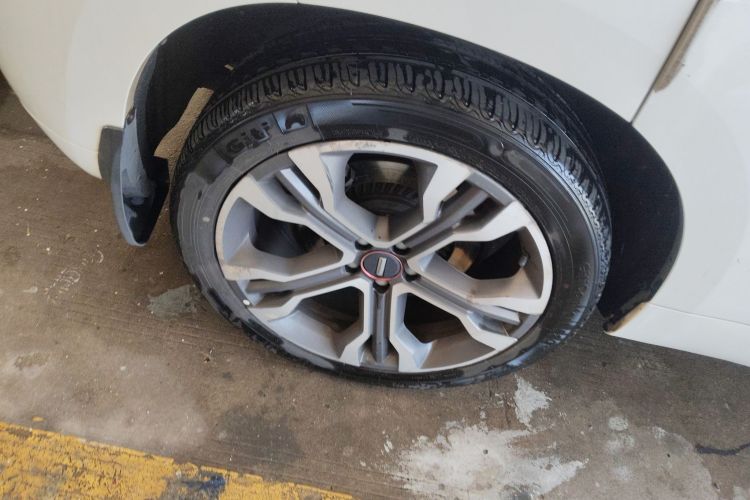 魏牌 VV7 2017款 2.0T 旗舰型车身外观6002