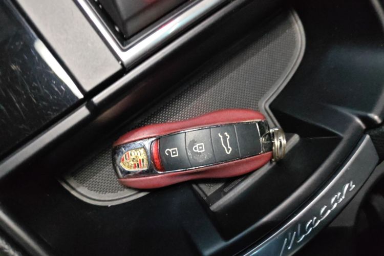 保时捷 2024款 Macan 2.0T中控内饰11