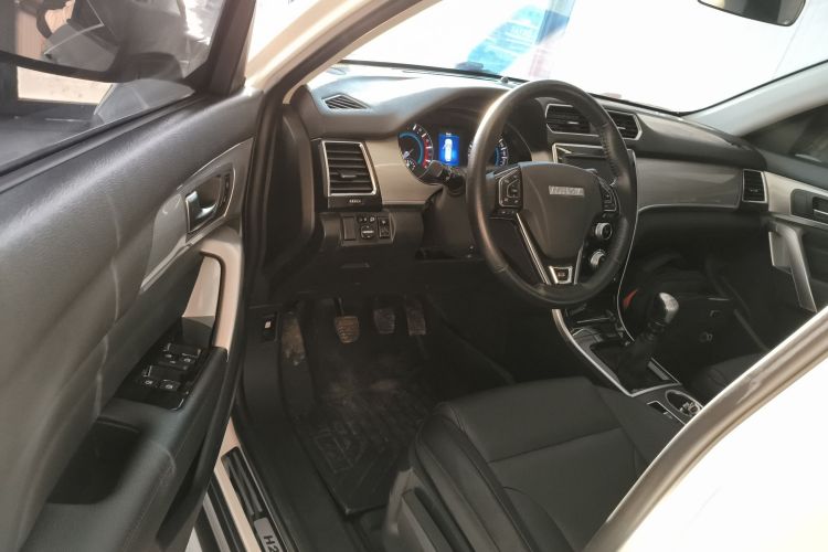 哈弗H2 2017款 红标 1.5T 手动两驱豪华型中控内饰20