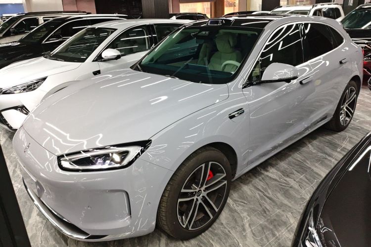 鸿蒙智行 问界M5 2025款 纯电  Ultra 后驱版车身外观1