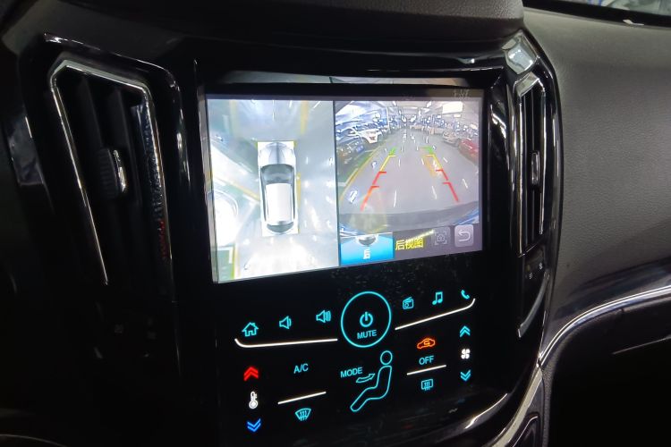 海马S7 2017款 1.8T 手动豪华版中控内饰16