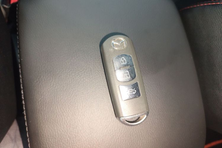 马自达3 昂克赛拉 2019款 云控版 三厢 1.5L 自动豪华型 国VI中控内饰11