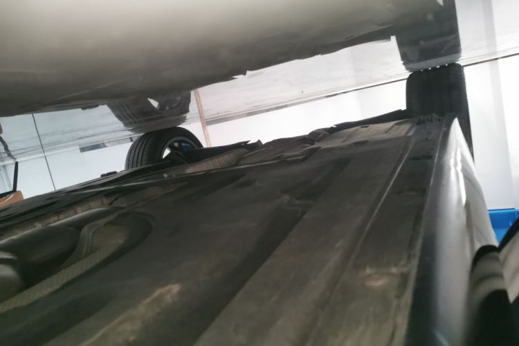 宝马3系 2023款 325Li M运动套装局部细节9001