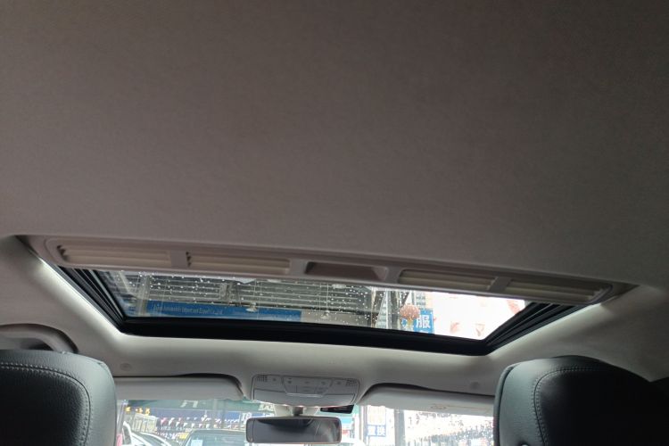 奔驰C级 2020款 改款 C 200 L 时尚型运动版中控内饰22