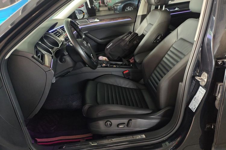 大众 迈腾 2019款 330TSI DSG 豪华型 国VI中控内饰19