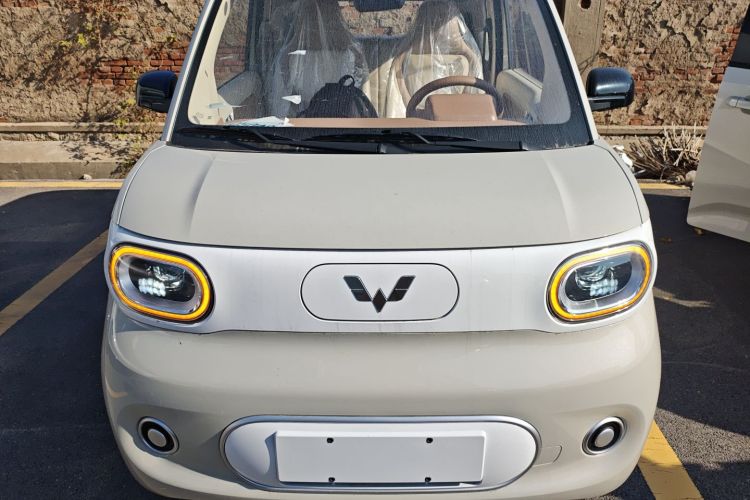 五菱汽车 宏光MINIEV 2024款 第三代 215km 青春版车身外观2