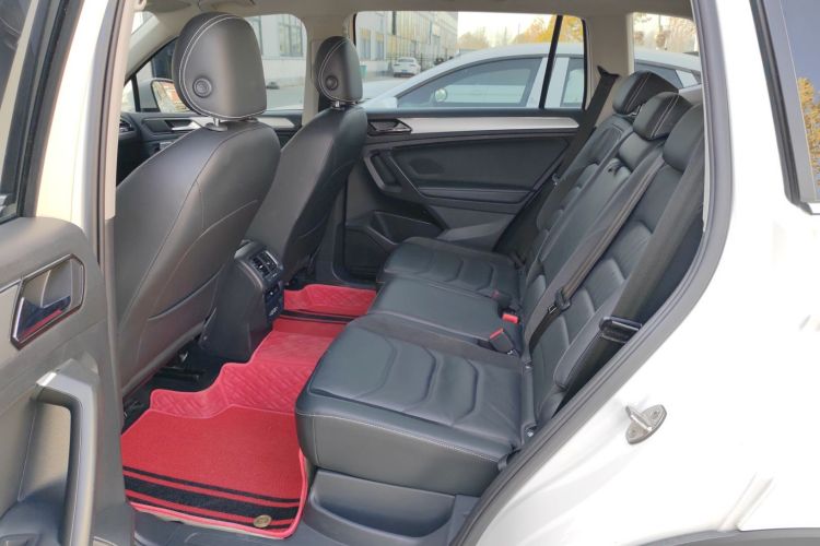 大众 途观L 2020款 330TSI 自动两驱智动豪华版 国VI中控内饰21