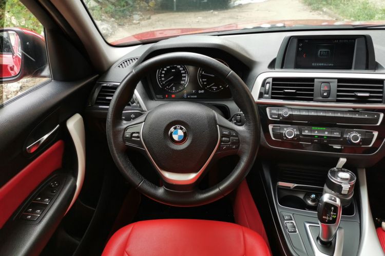 宝马1系(进口) 2018款 118i 领先型局部细节13