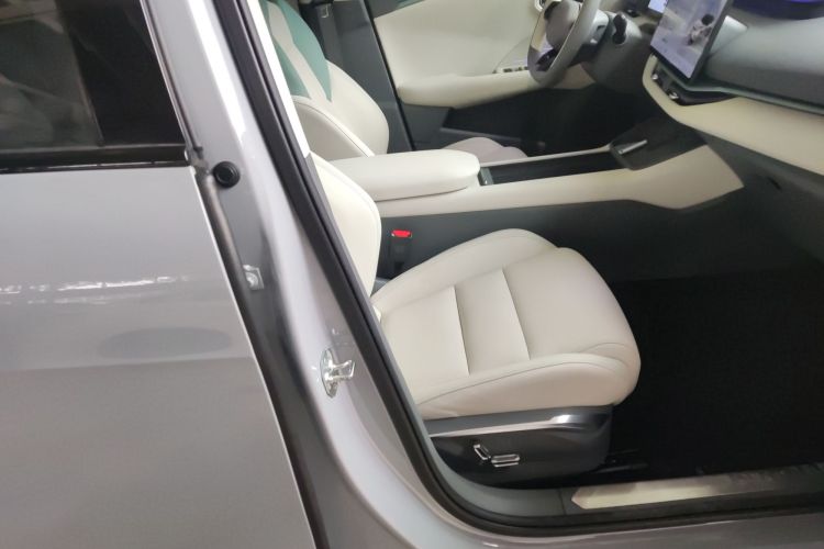 领克06 EM-P 2023款 EM-P 126长续航Halo局部细节41