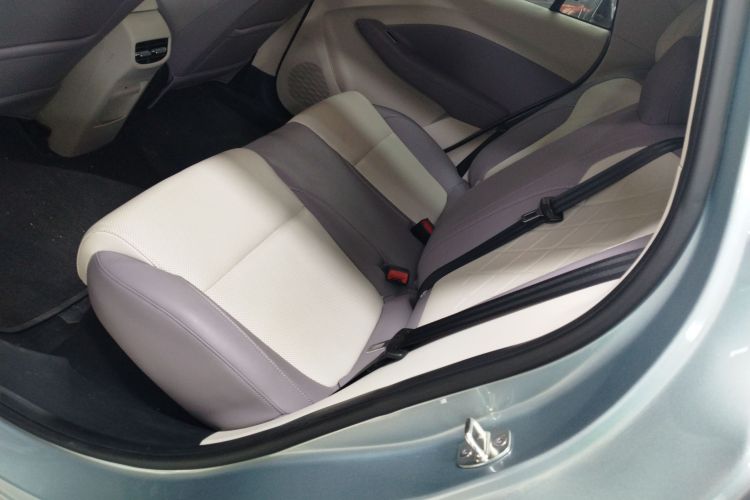 名爵 MG4 EV 2026款 437 自由版中控内饰7004