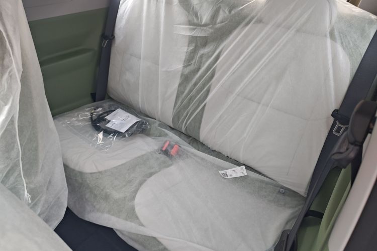 吉利银河 2025款 210km 熊猫骑士中控内饰7004