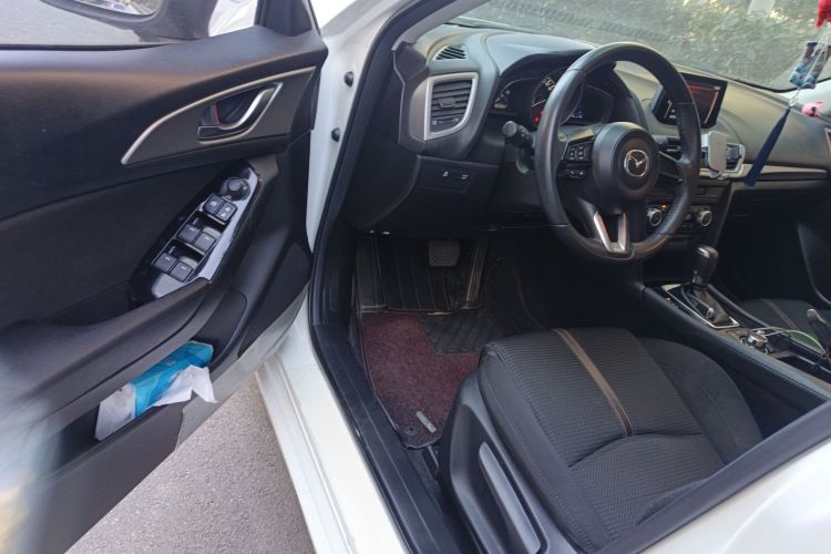 马自达3 昂克赛拉 2017款 两厢 2.0L 自动豪华型 国VI中控内饰20