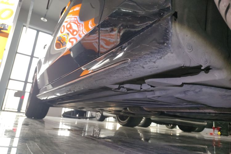 奔驰C级(进口) 2018款 C 200 旅行轿车局部细节9001