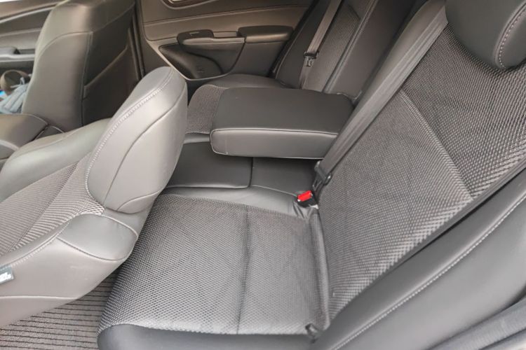 本田 杰德 2013款 1.8L 自动舒适版 5座中控内饰21