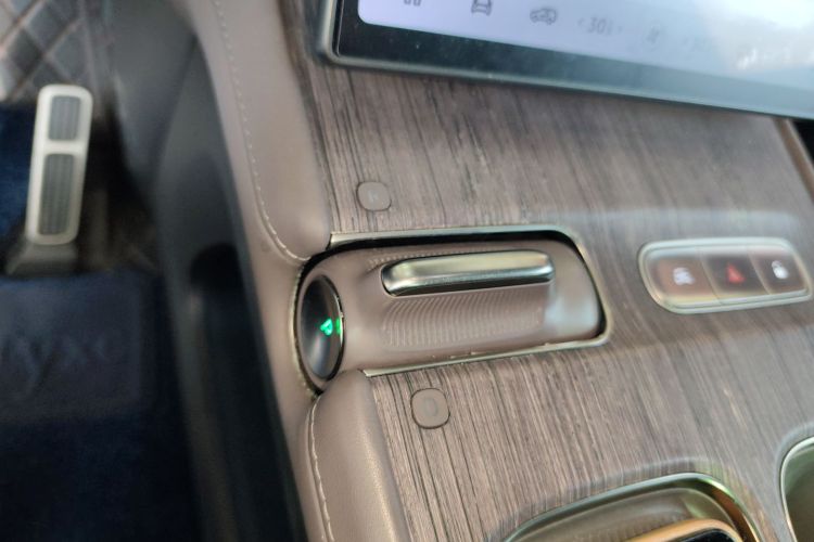 蔚来ES7 2022款 100kWh 首发版中控内饰18