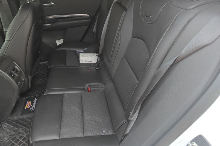 凯迪拉克XT4 2021款 28T 两驱技术型中控内饰21