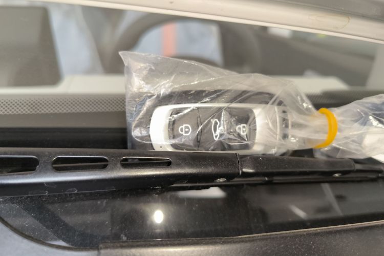 吉利银河 2024款 熊猫mini 200km 耐力熊中控内饰7001