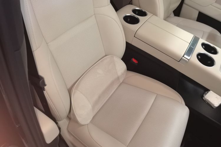 理想汽车 理想L9 2024款 Ultra局部细节41