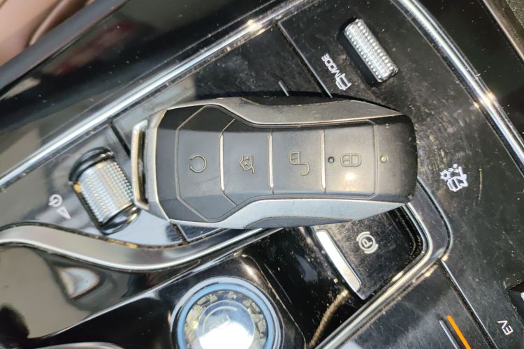 比亚迪 唐新能源 2021款 DM-i 112KM 尊荣型中控内饰11