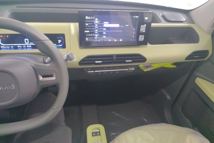 吉利银河 2024款 熊猫mini 200km 耐力熊中控内饰16