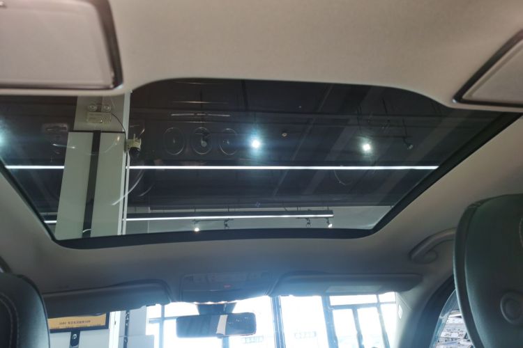 奔驰C级 2021款 C 260 L 运动版中控内饰22