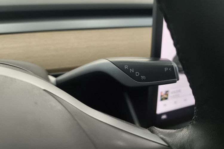 特斯拉 Model 3 2019款 标准续航后驱升级版中控内饰18
