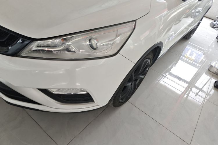 吉利汽车 帝豪GS 2016款 优雅版 1.3T 自动臻尚型局部细节36