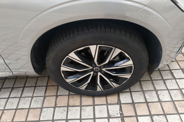 沃尔沃XC60 2023款 B5 四驱智远豪华版车身外观10