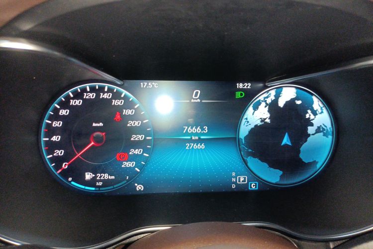 奔驰GLC 2021款 GLC 260 L 4MATIC 动感型中控内饰14