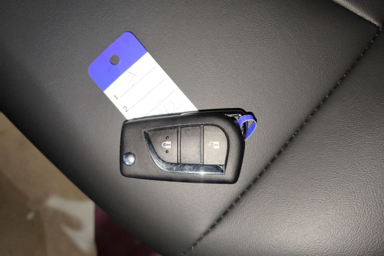 丰田 RAV4荣放 2024款 2.0L CVT两驱都市版中控内饰7001