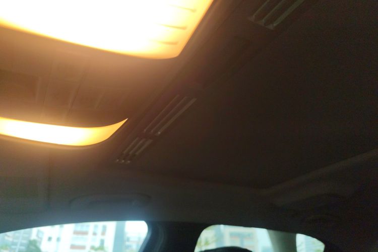 奔驰E级 2013款 E 300 L 优雅型中控内饰22