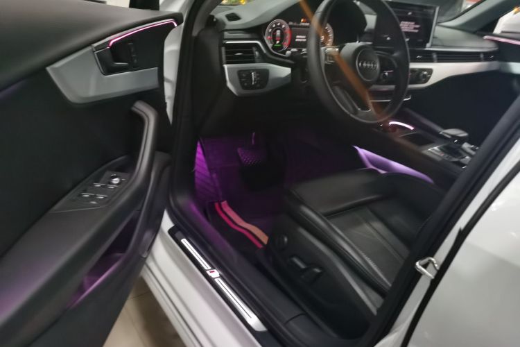 奥迪A4L 2024款 40 TFSI 时尚动感型中控内饰7003