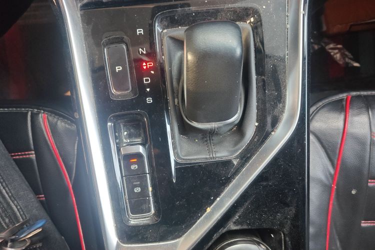 五菱汽车 五菱星辰 2022款 2.0L DHT电速款中控内饰18