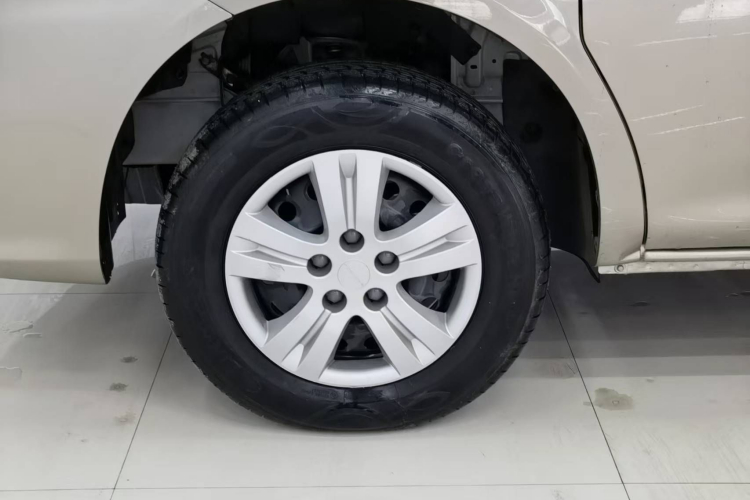 东风风行 菱智 2022款 M5L 2.0L 实用型 7座车身外观6008