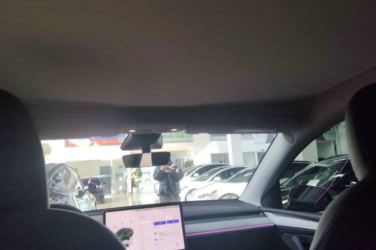 特斯拉 Model Y 2023款 长续航全轮驱动版局部细节22