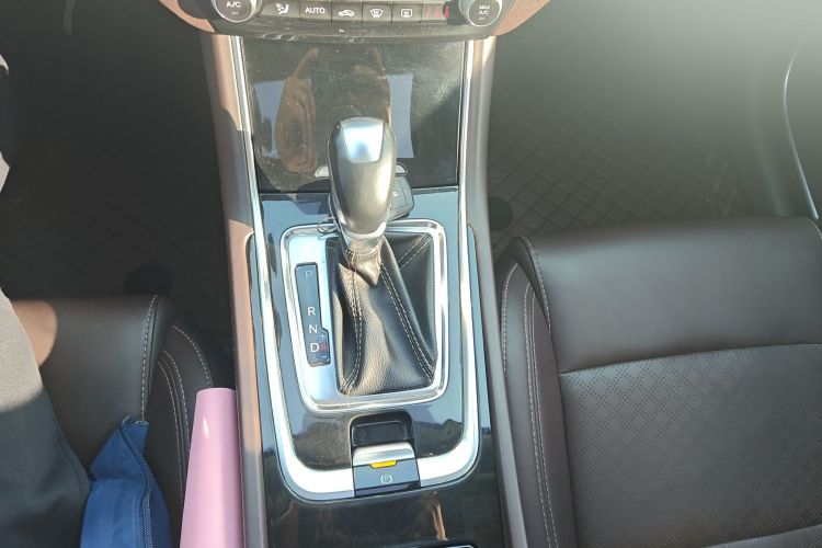 长安 逸动 2019款 高能版 1.6L GDI 自动争锋型 国VI局部细节18