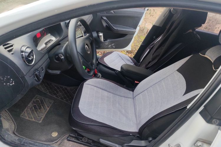 大众 捷达 2019款 梦想版 1.5L 自动时尚型中控内饰19