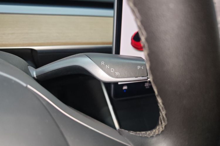 特斯拉 Model 3 2020款 改款 标准续航后驱升级版中控内饰18