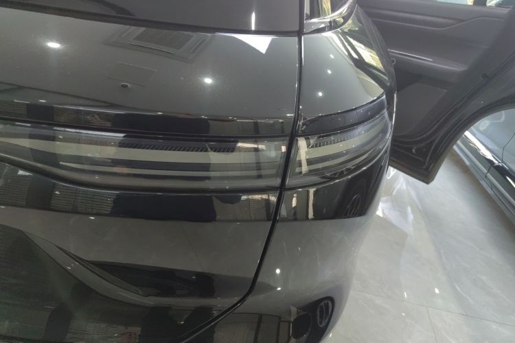 蔚来ES8 2023款 75kWh车身外观9