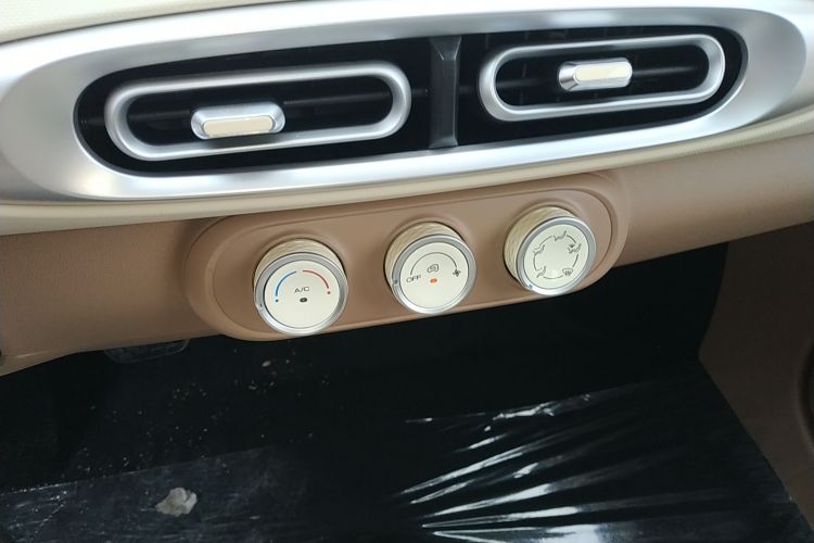 五菱汽车 宏光MINIEV 2025款 四门版 进阶款局部细节16