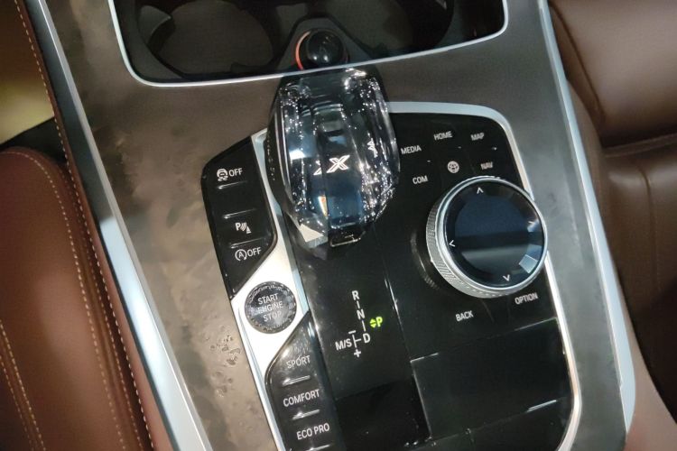 宝马X5(进口) 2021款 xDrive30i X设计套装中控内饰18