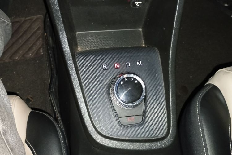 宝骏360 2018款 1.5L 自动豪华型 国V中控内饰18