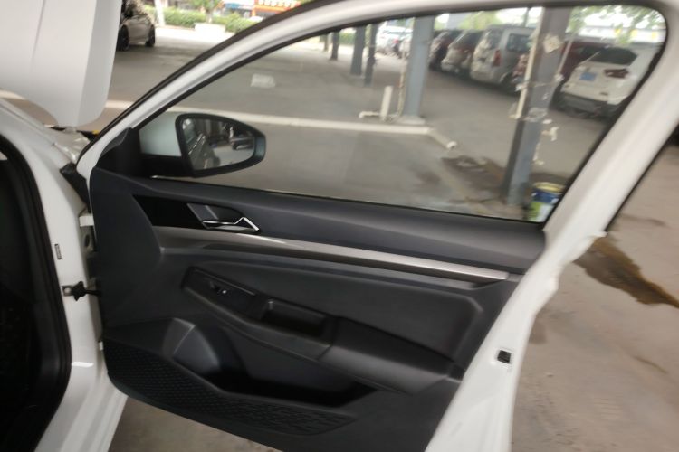 大众 宝来 2020款 1.5L 自动精英型中控内饰7005