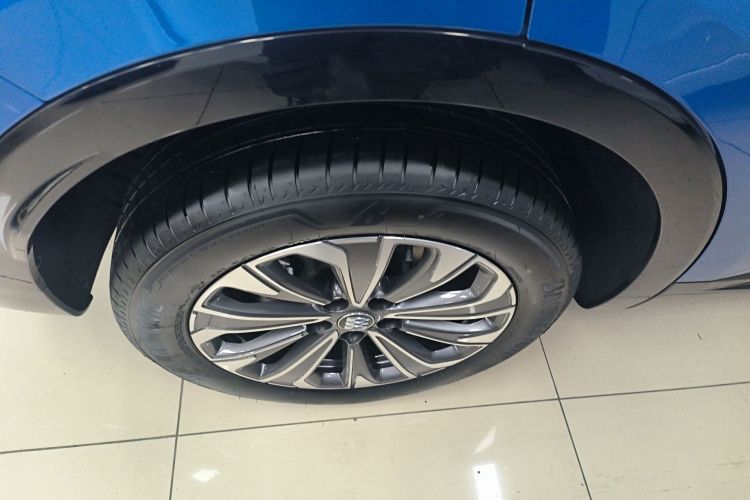 别克 2024款 昂科威S  25T 炫黑风尚版车身外观6008