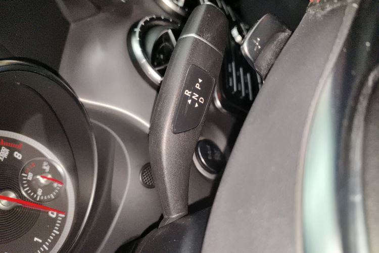 奔驰CLA 2017款 改款 CLA 220 4MATIC中控内饰18