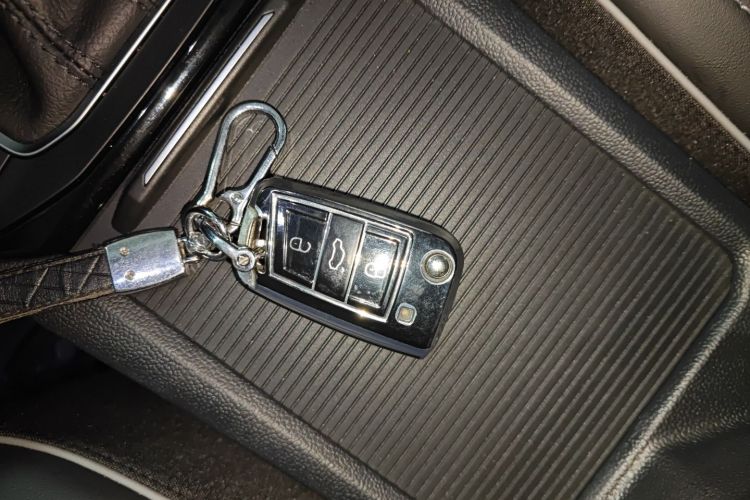 大众 速腾 2024款 300TSI DSG超越版中控内饰11